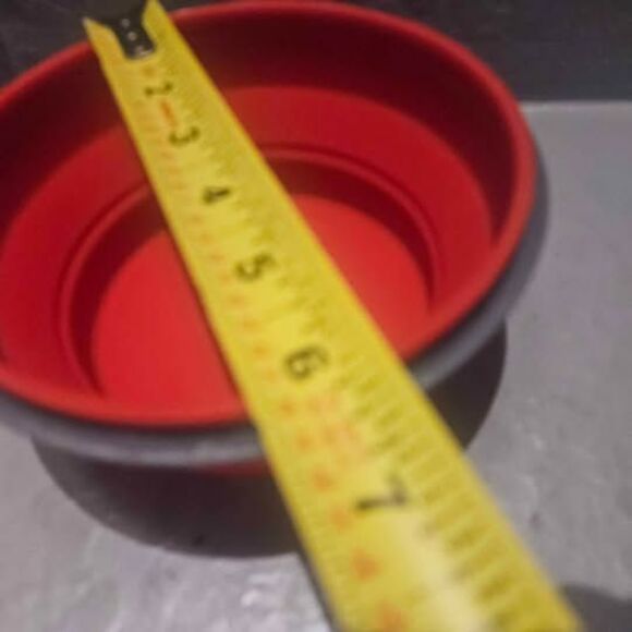 Collapsible Silicone Bowl with Lid and Spoon Lunch Box - Picture 6 of 6